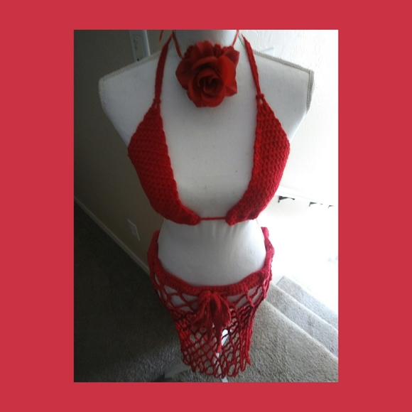 Bikini top/bikini cover up - Picture 1 of 8
